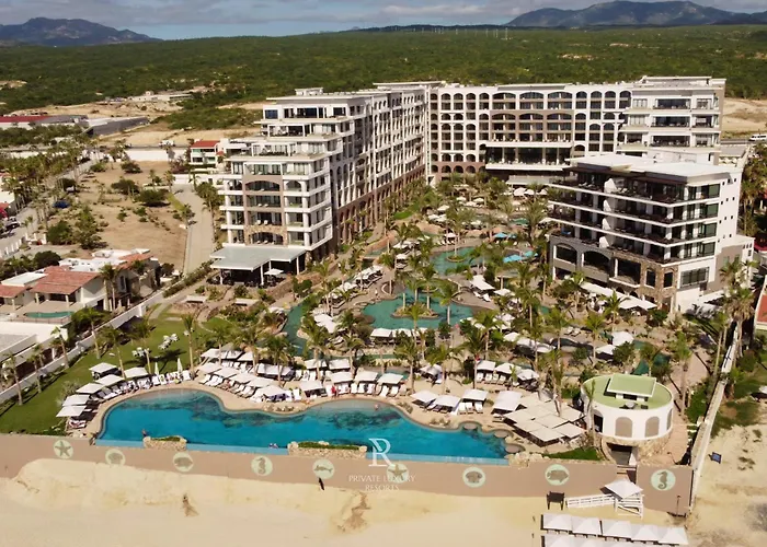 Resort Deluxe Pool View - La Valencia *